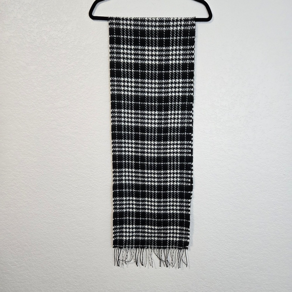 Black‎ and White Classic 100% Cashmere Houndstooth Scarf Made in Germany